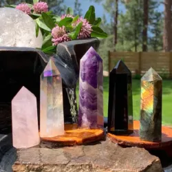5-Piece Guardian Crystal Protection Set - Obsidian, angel aura quartz, amethyst, labradorite, and rose quartz points