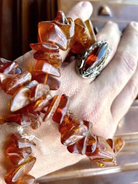 Amber ring and necklace - Gemstone healing jewelry