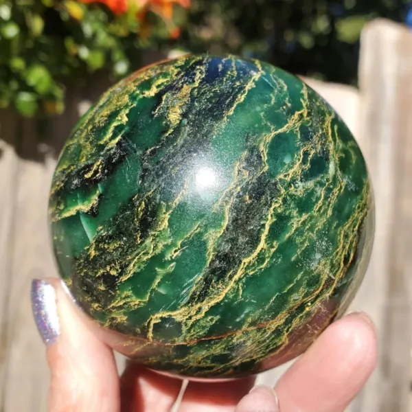 Emerald Gold Green With White Metal Flash Sphere