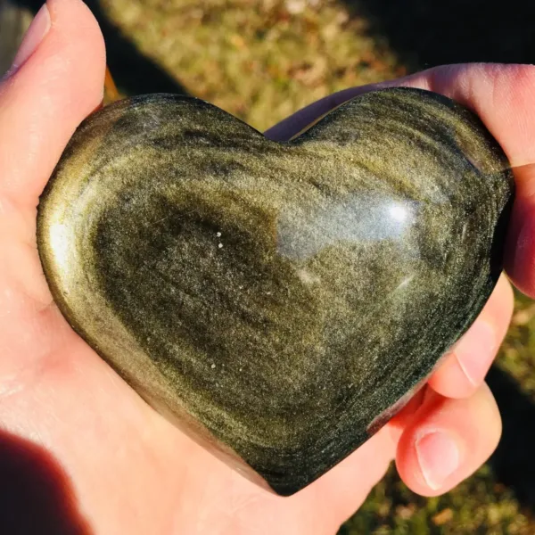 Flat Golden Sheen Obsidian Heart