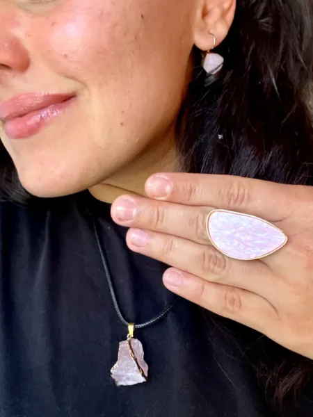 Gemstone healing rose quartz jewelry