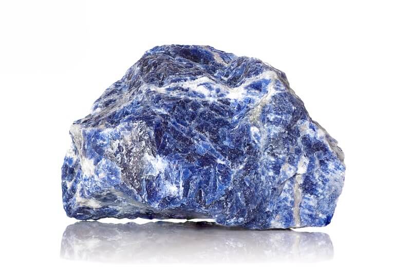 Can sodalite go in water? A piece of Sodalite that cannot go in water.