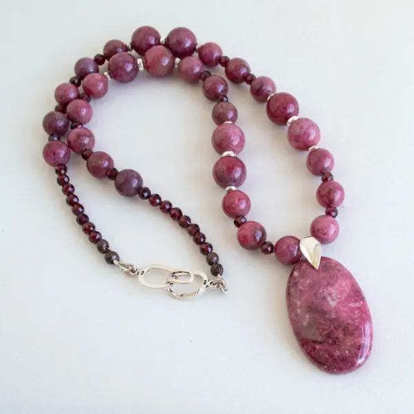 Thulite and Garnet Necklace
