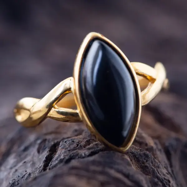 Whitby jet gold ring in Celtic design